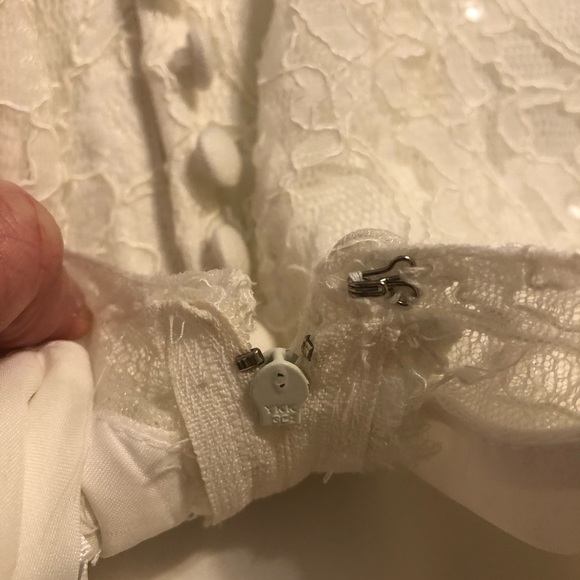 Wedding Dress - Picture 8 of 15